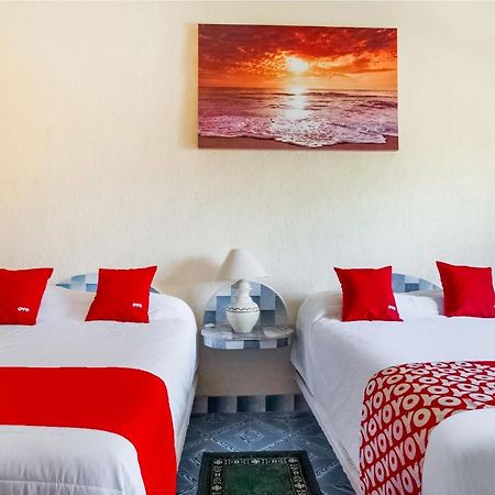 Oyo Hotel Posada Esmeralda 圣帕特里西奥梅拉克 外观 照片