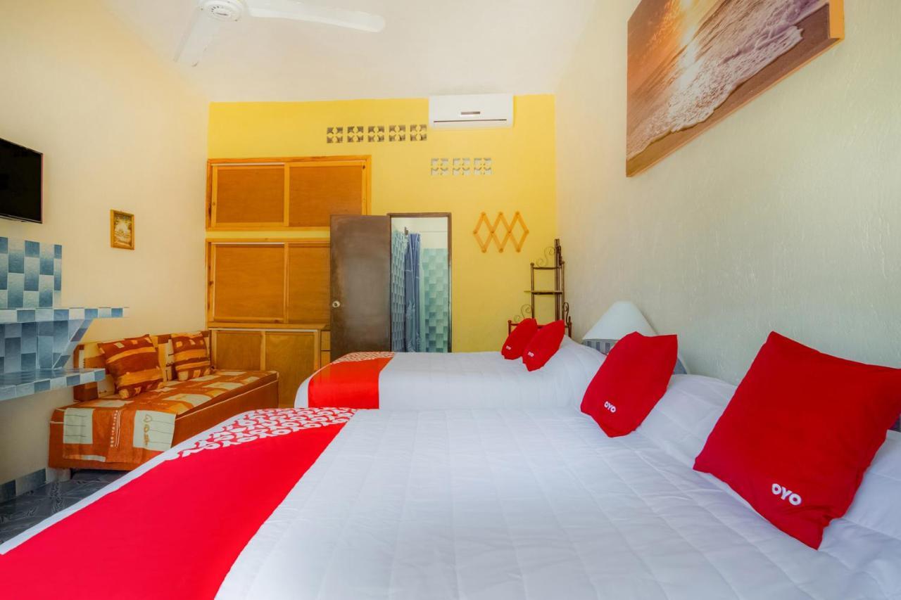 Oyo Hotel Posada Esmeralda 圣帕特里西奥梅拉克 外观 照片