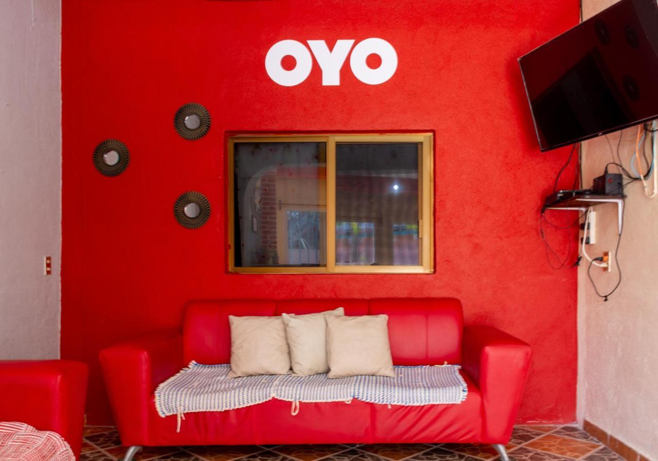 Oyo Hotel Posada Esmeralda 圣帕特里西奥梅拉克 外观 照片